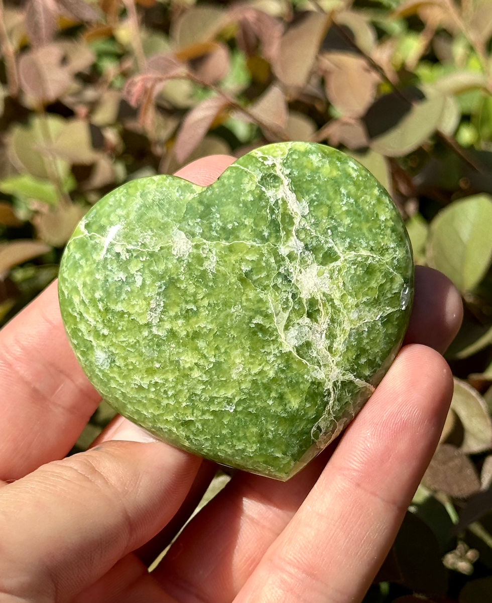 Thumbnail: Tremolite Hearts