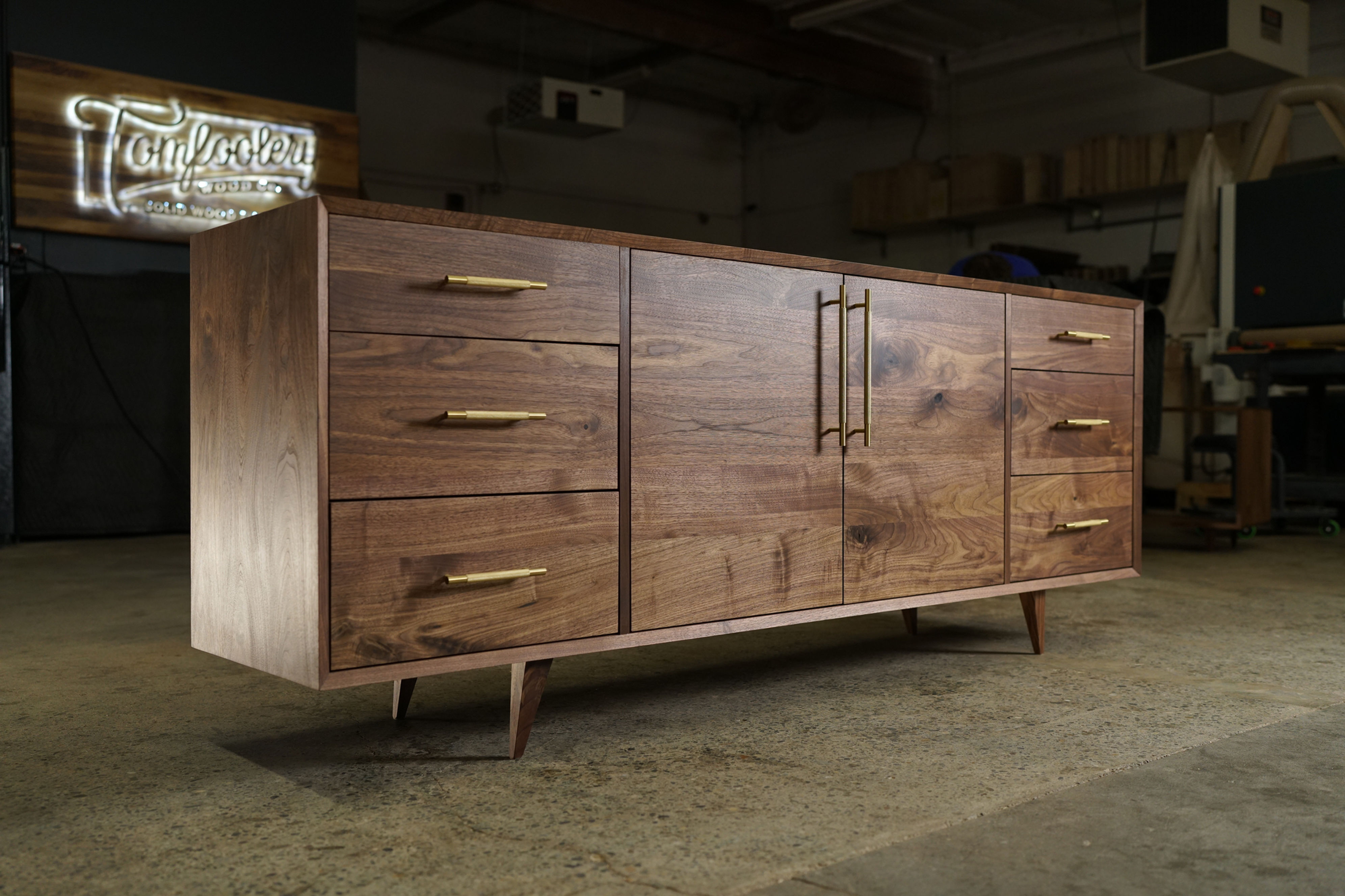 Hernandez Console, 6 Drawers