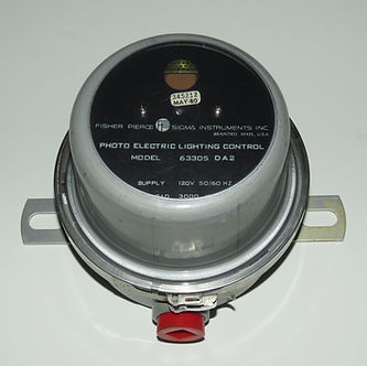 PEC-405-T Photocell