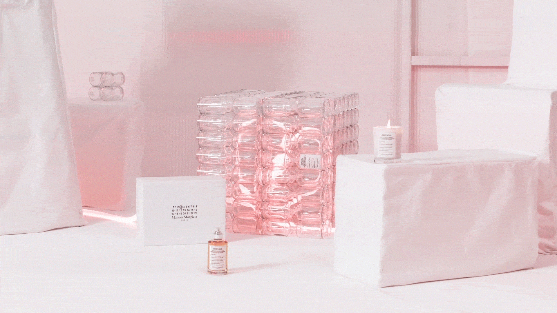mnggiflab-compressed-mm_frag_replica_valentine2024_video-30s_oad-jc_1920x1080_2.gif