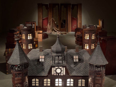 The House of Echoes: On Ydessa Hendeles