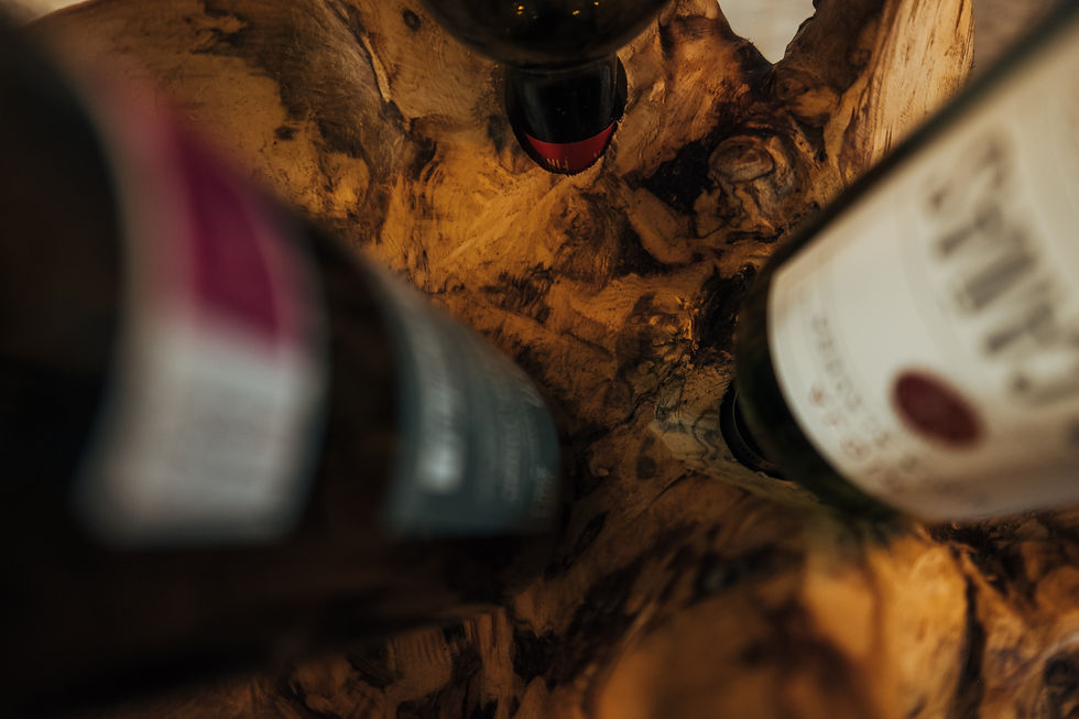 Miniaturbild: Weinhalter Luis Canjas