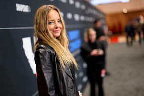 Bijou Phillips' Journey: From Desperation to Renewal in the Face of Health Challenges