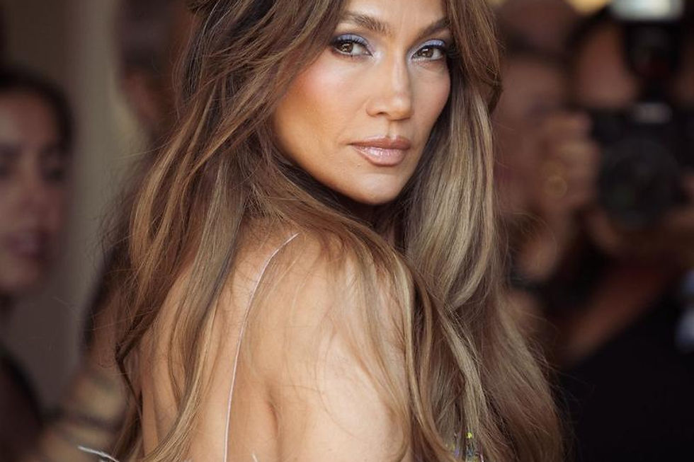 Ageless Glamour: Jennifer Lopez Redefines Fitness and Fashion at 57