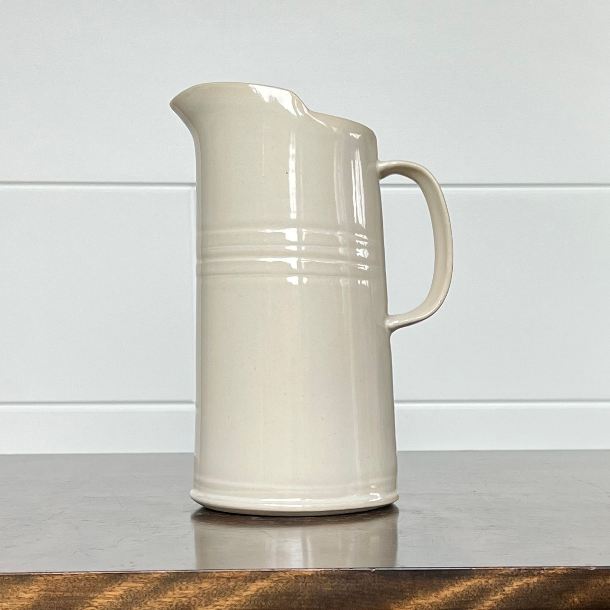 Martha Ridgy Pitcher 24 oz