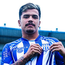 Lateral Matheus Nunes reforça o Esportivo