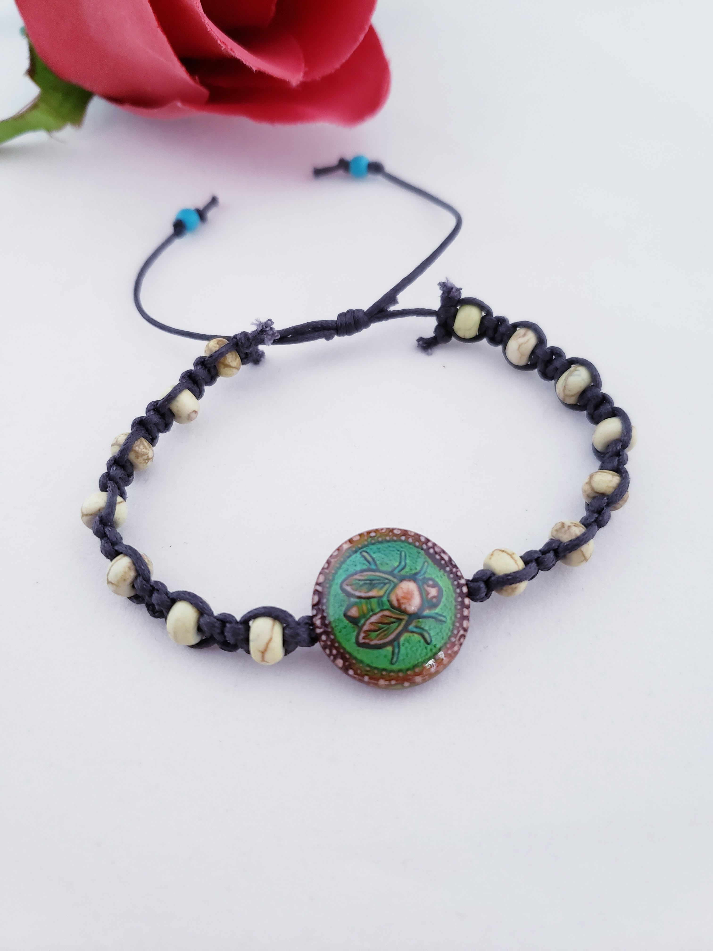 macrame mood bracelet