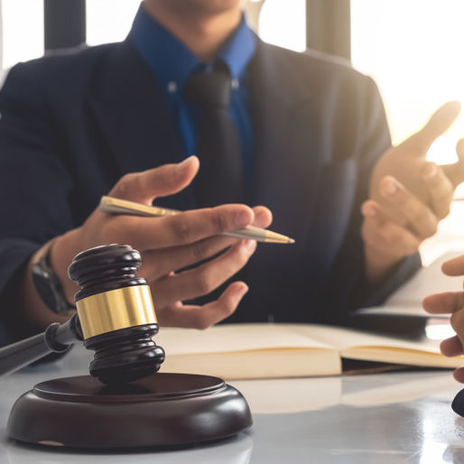 Navigating Workplace Disagreements: The Role of Employment Dispute Lawyers in Mediation