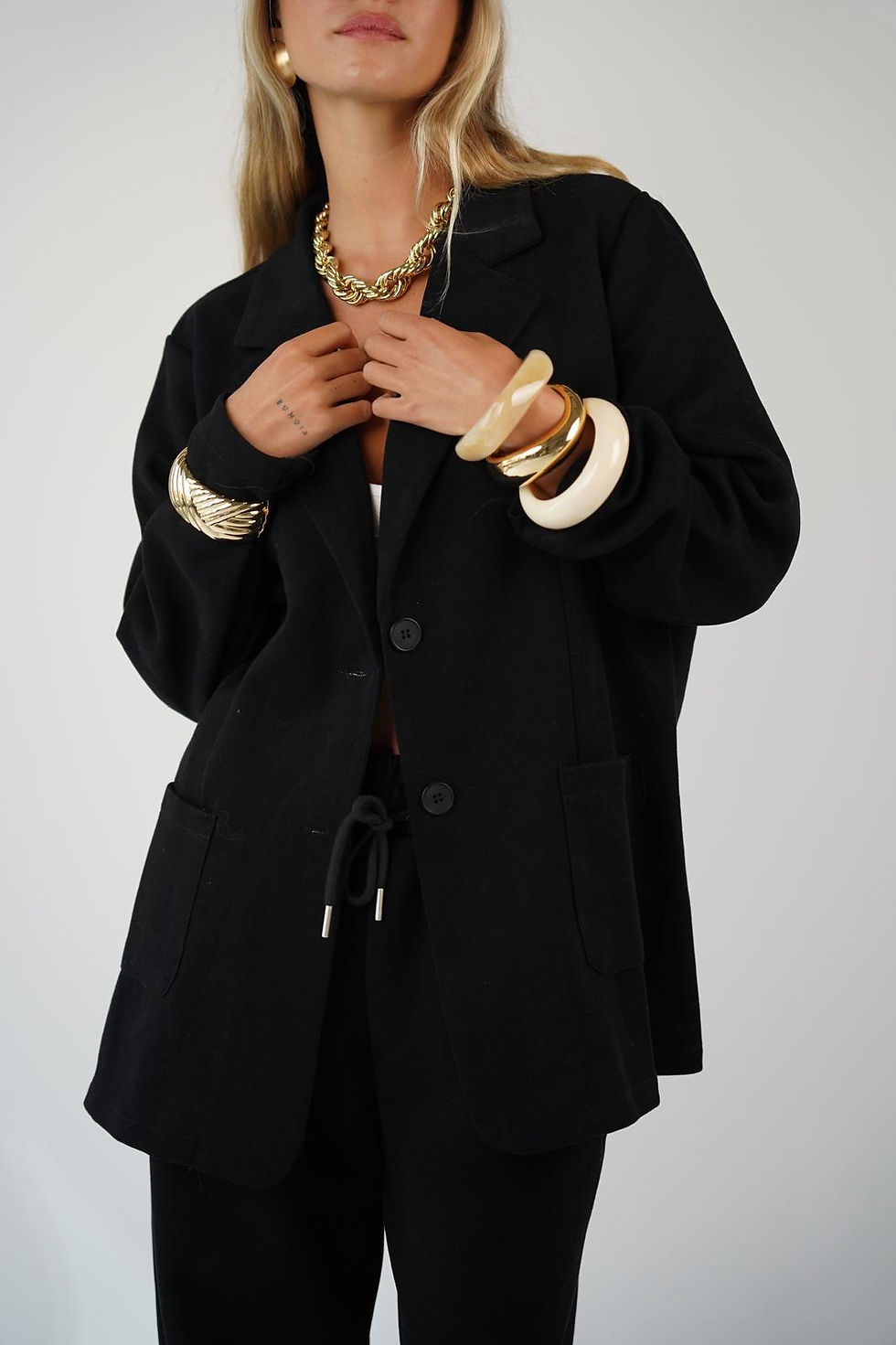 תמונה ממוזערת: חליפה ספורטיבית