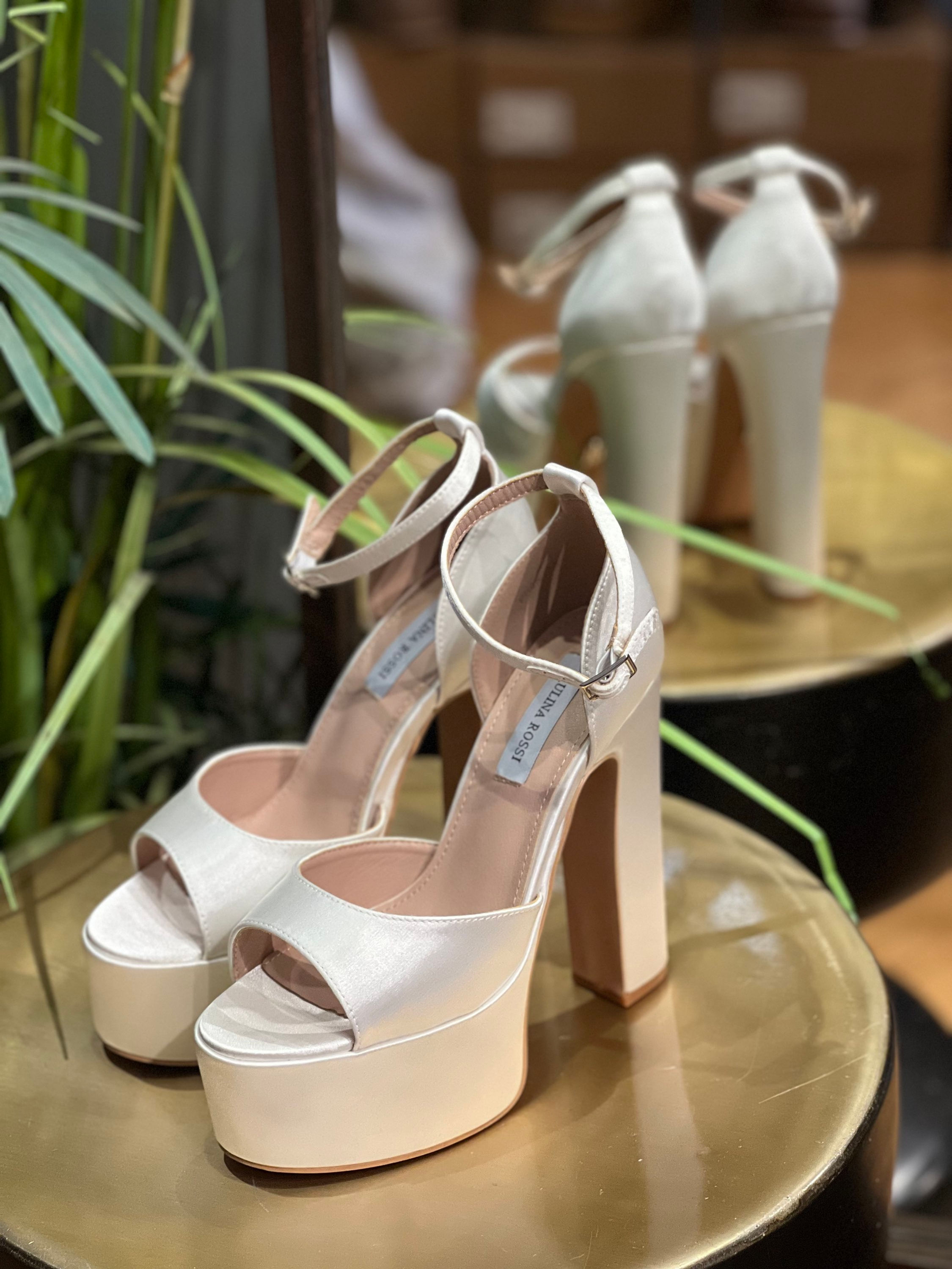 סנדלי עקב לערב