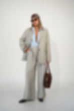 חליפה מחוייטת פסים