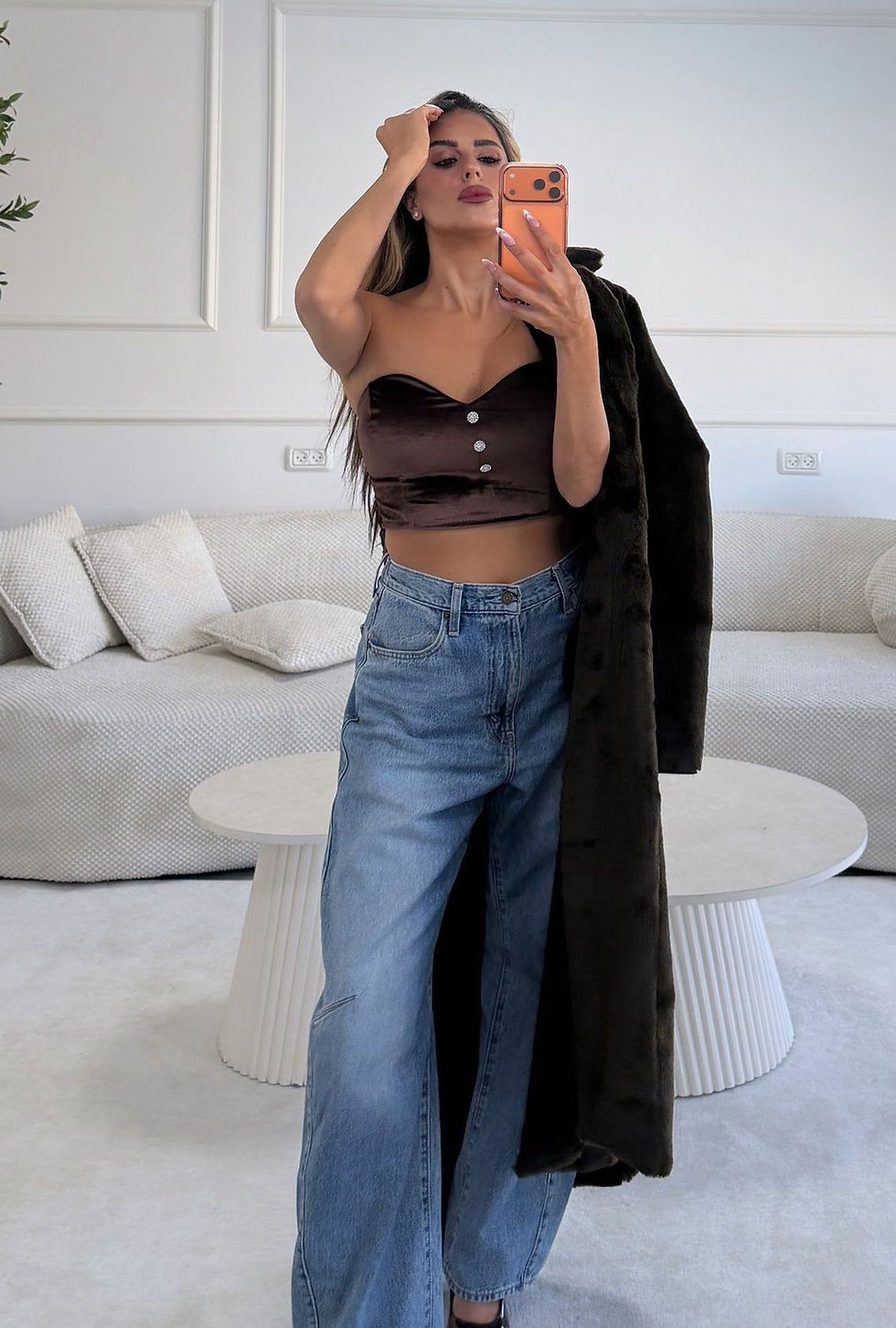 תמונה ממוזערת: מחוך קטיפה חום