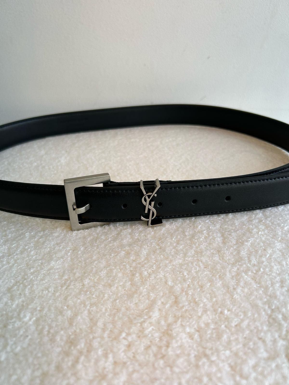 חגורה אבזם כסף YSL