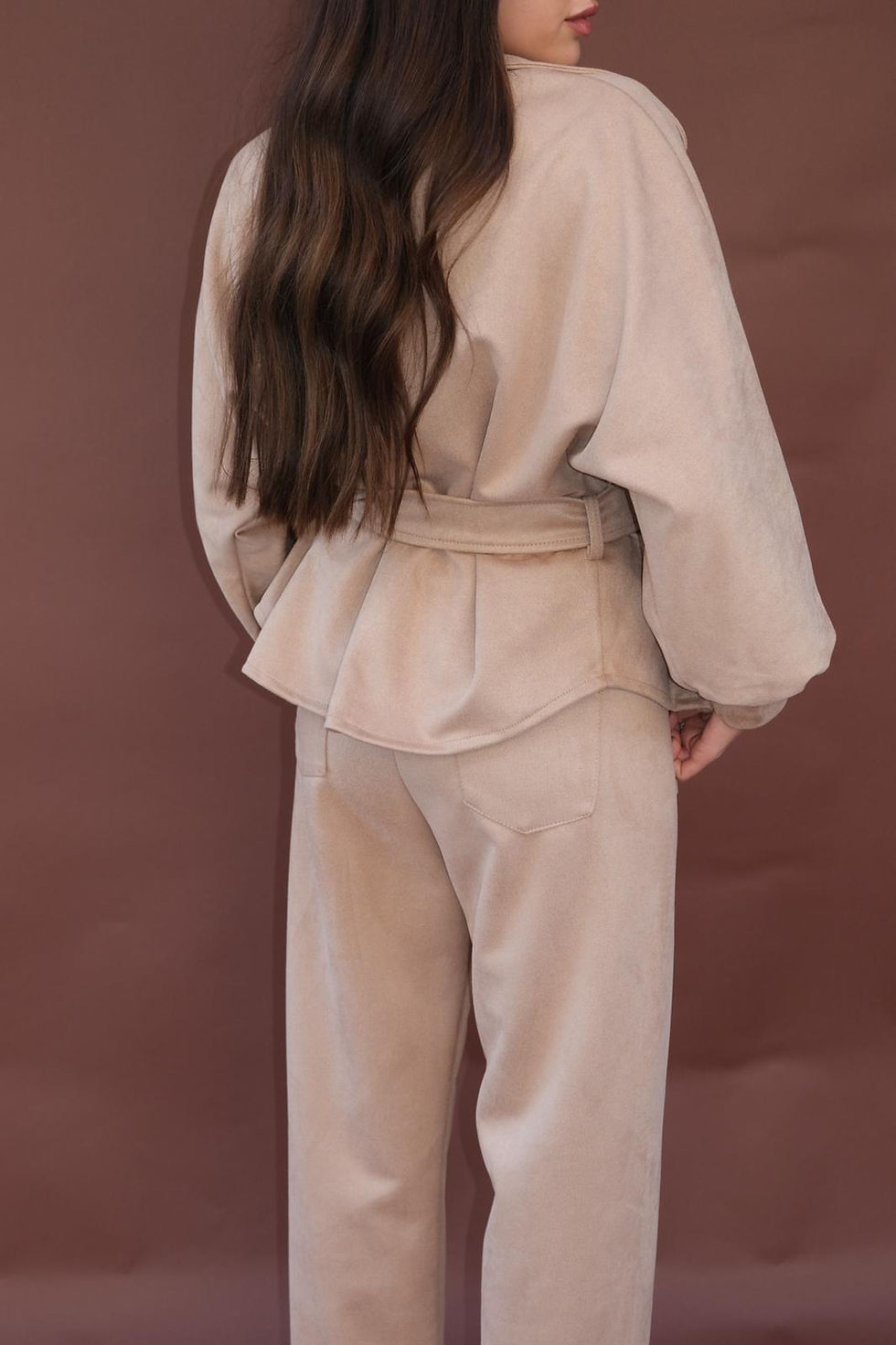 תמונה ממוזערת: חליפת אסיה