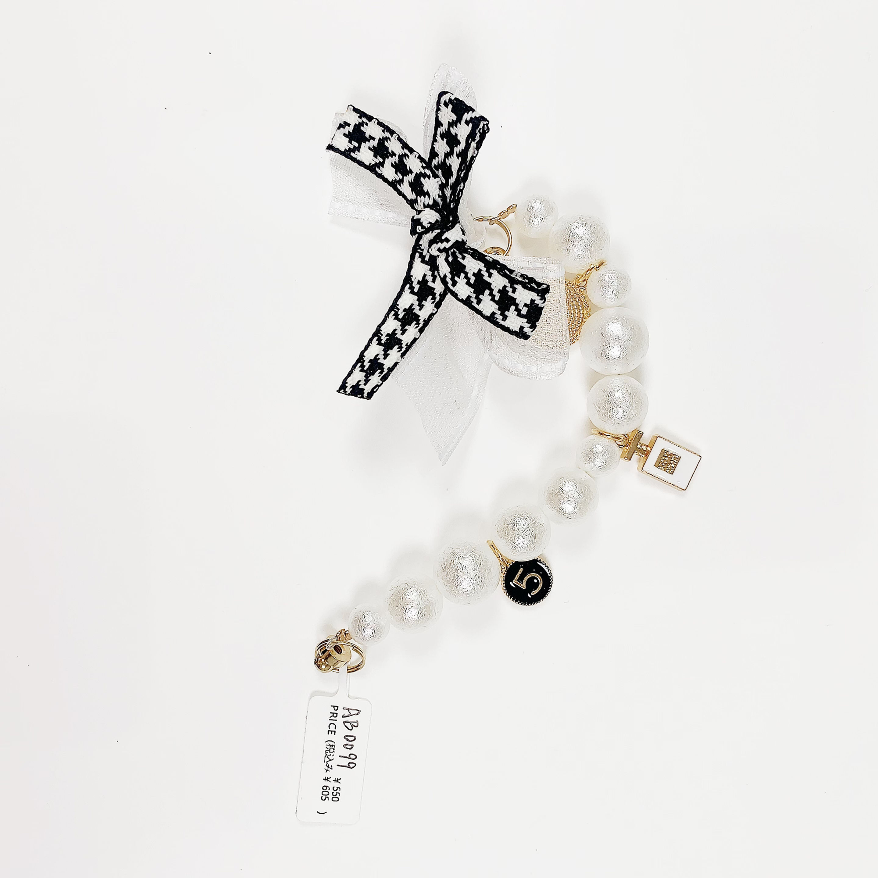 AB0099ブラックリボン＆パールスマホチャーム