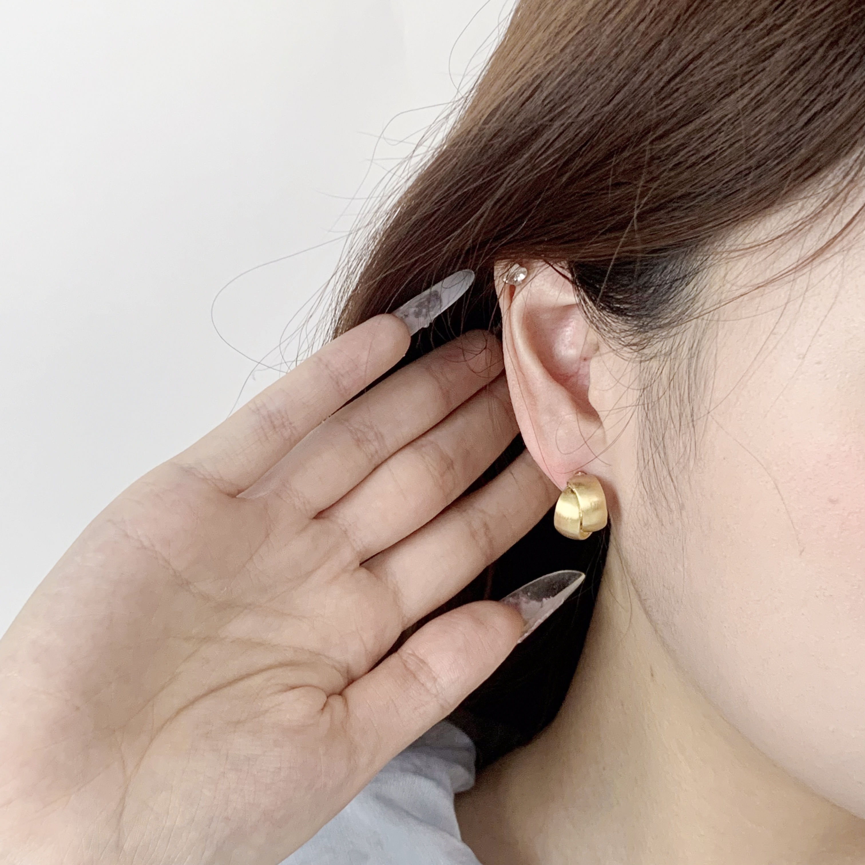 rs0011小衆デザイン ブラスト金属 交差 高級感 耳リング インスタクール風