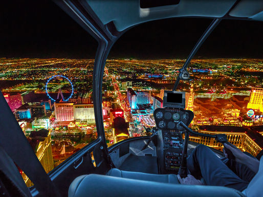 Casarse en helicóptero sobre Las Vegas Strip