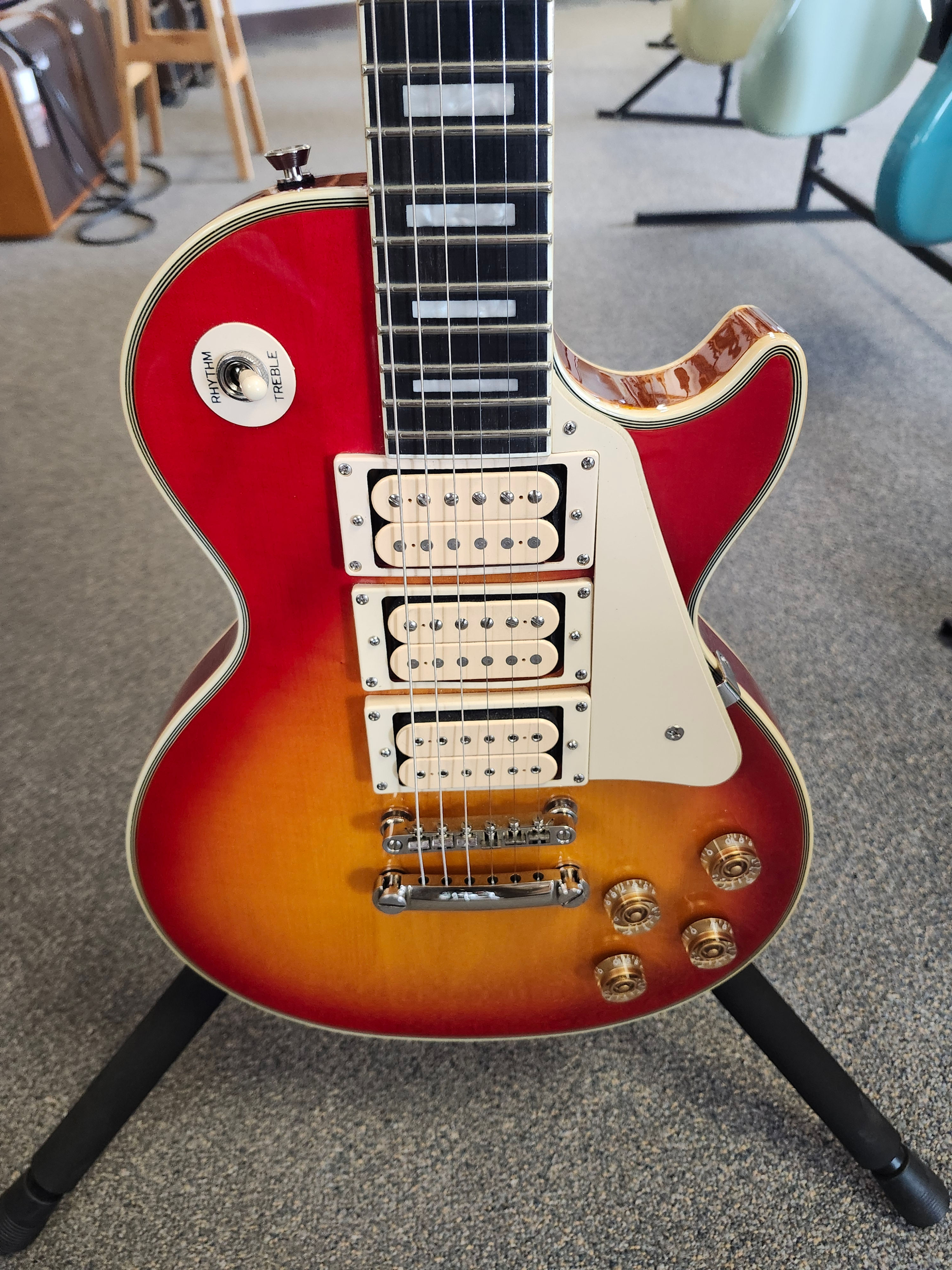 Used Epiphone Ace Frehley Budokan Les Paul Custom Faded Cherry Sunburst w/Case