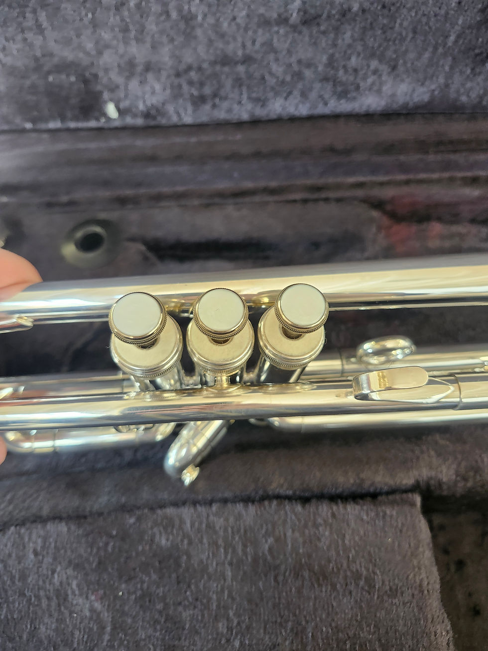 Thumbnail: Used King Silver Flair Bb Trumpet - Silver with Case, Mouthpiece and Warranty