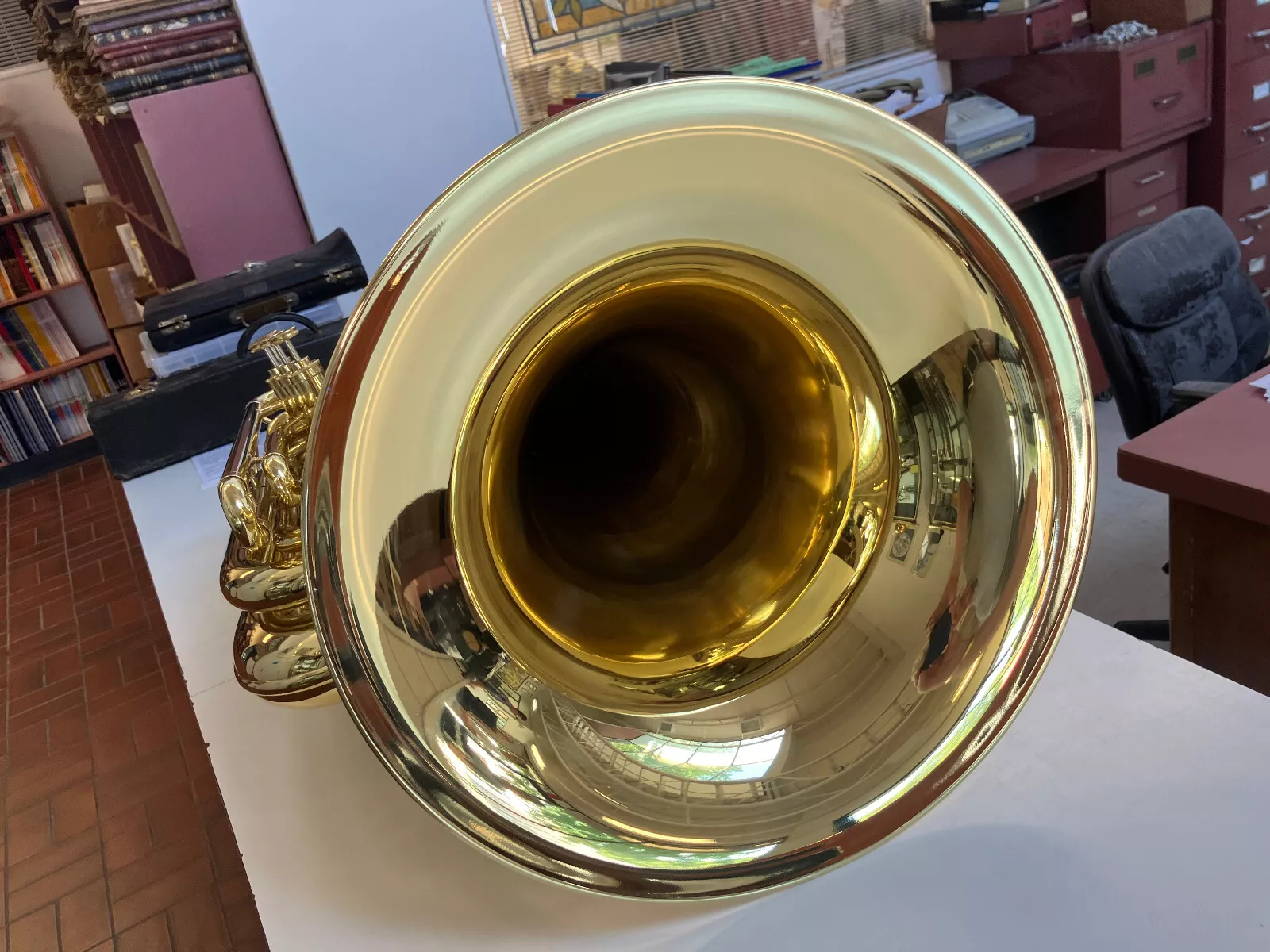 King 2341 BBb Concert Tuba,Upright Bell; with Case, Mouthpiece WBIC