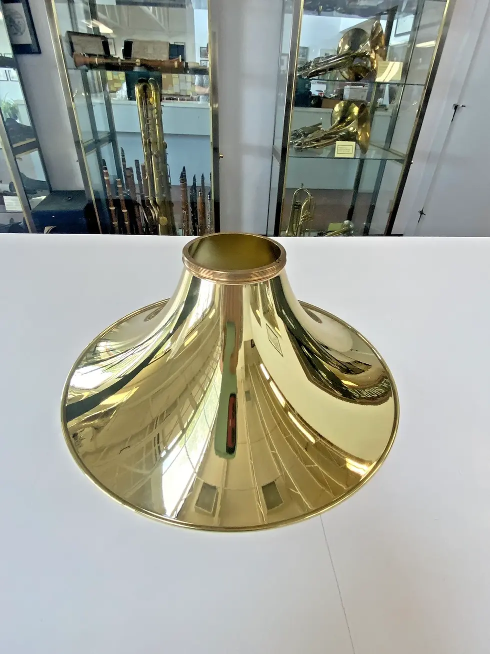 Thumbnail: New Alexander 103 "Leicht"(Light) Detachable French Horn Bell Flare,Yellow Brass
