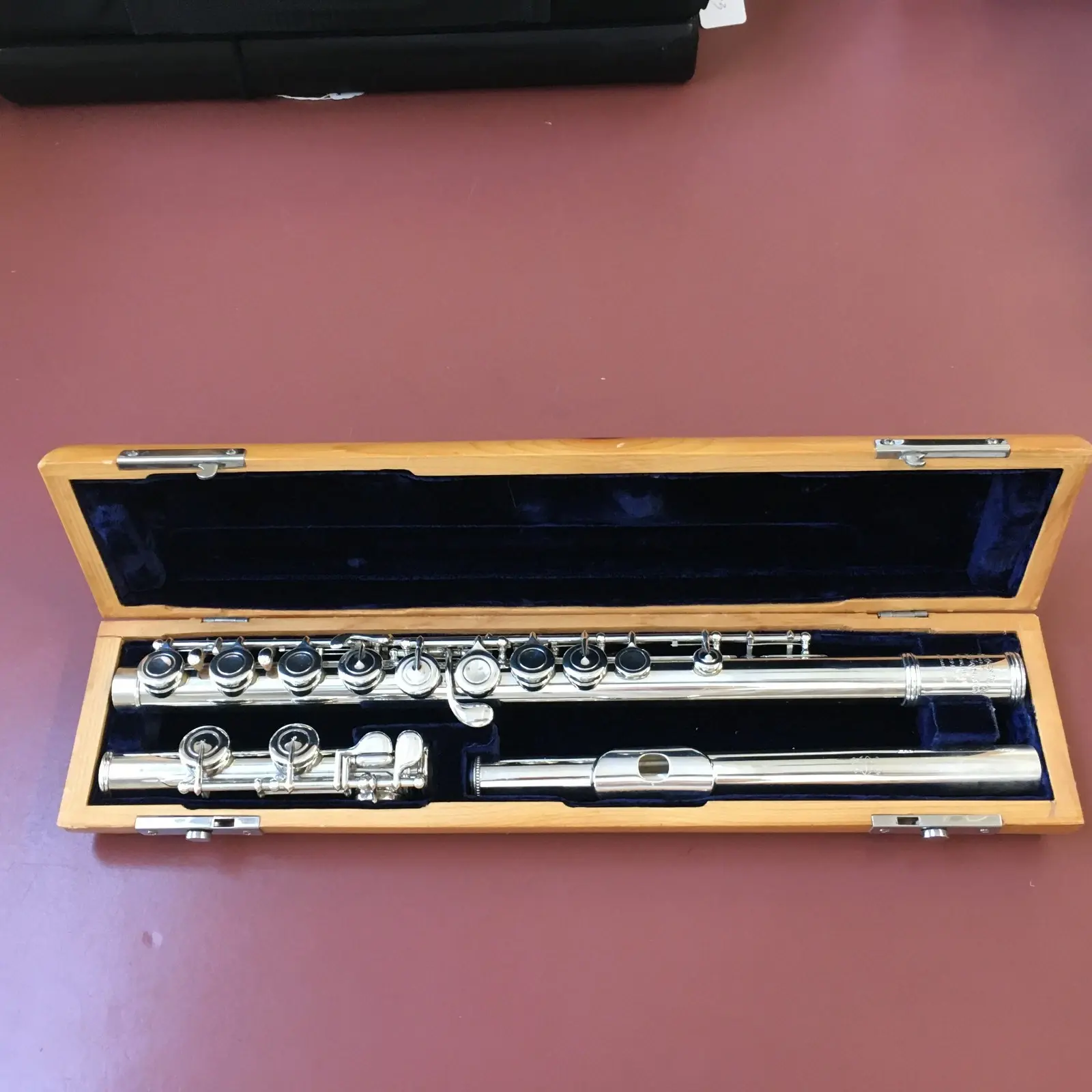 Vintage 1960 W.S Haynes Handmade "Plateau" Solid Silver Flute,New Pads;with Case