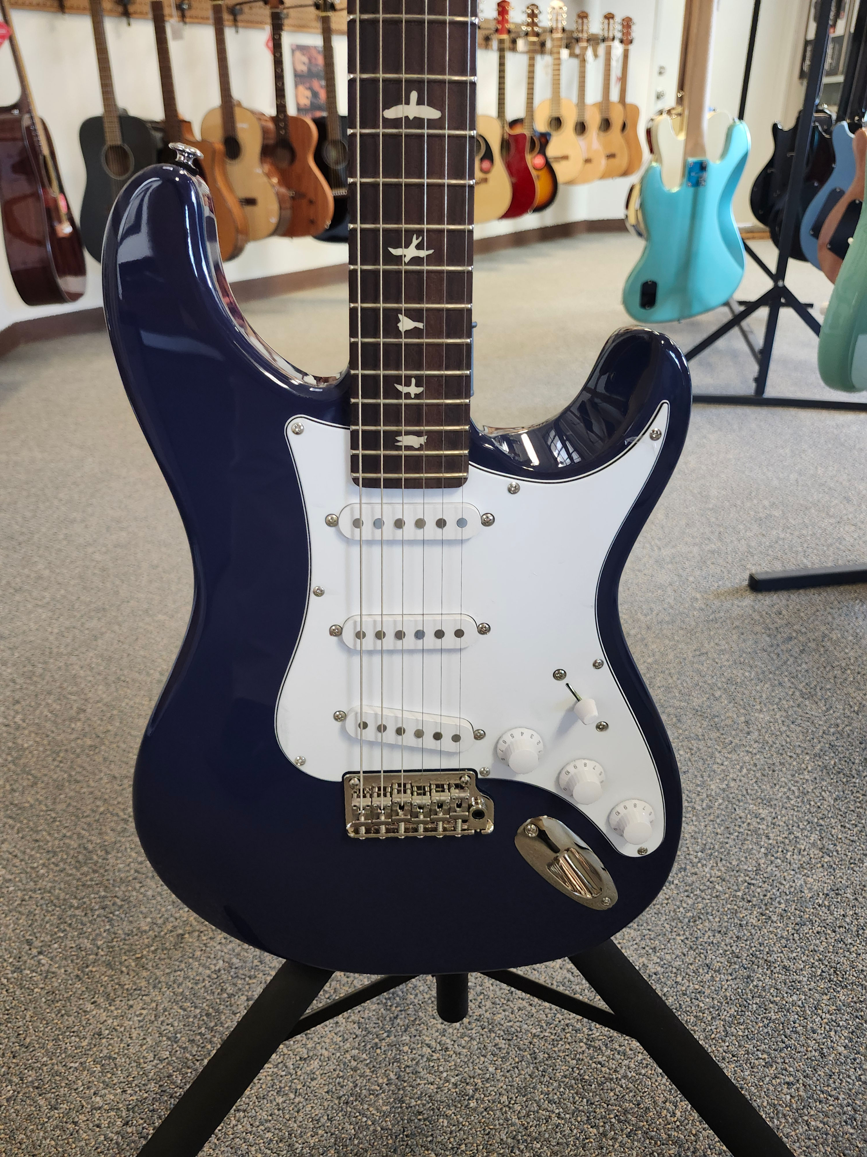 New PRS Paul Reed Smith SE Silver Sky - Trad Blue with PRS SE Silver Sky Gigbag