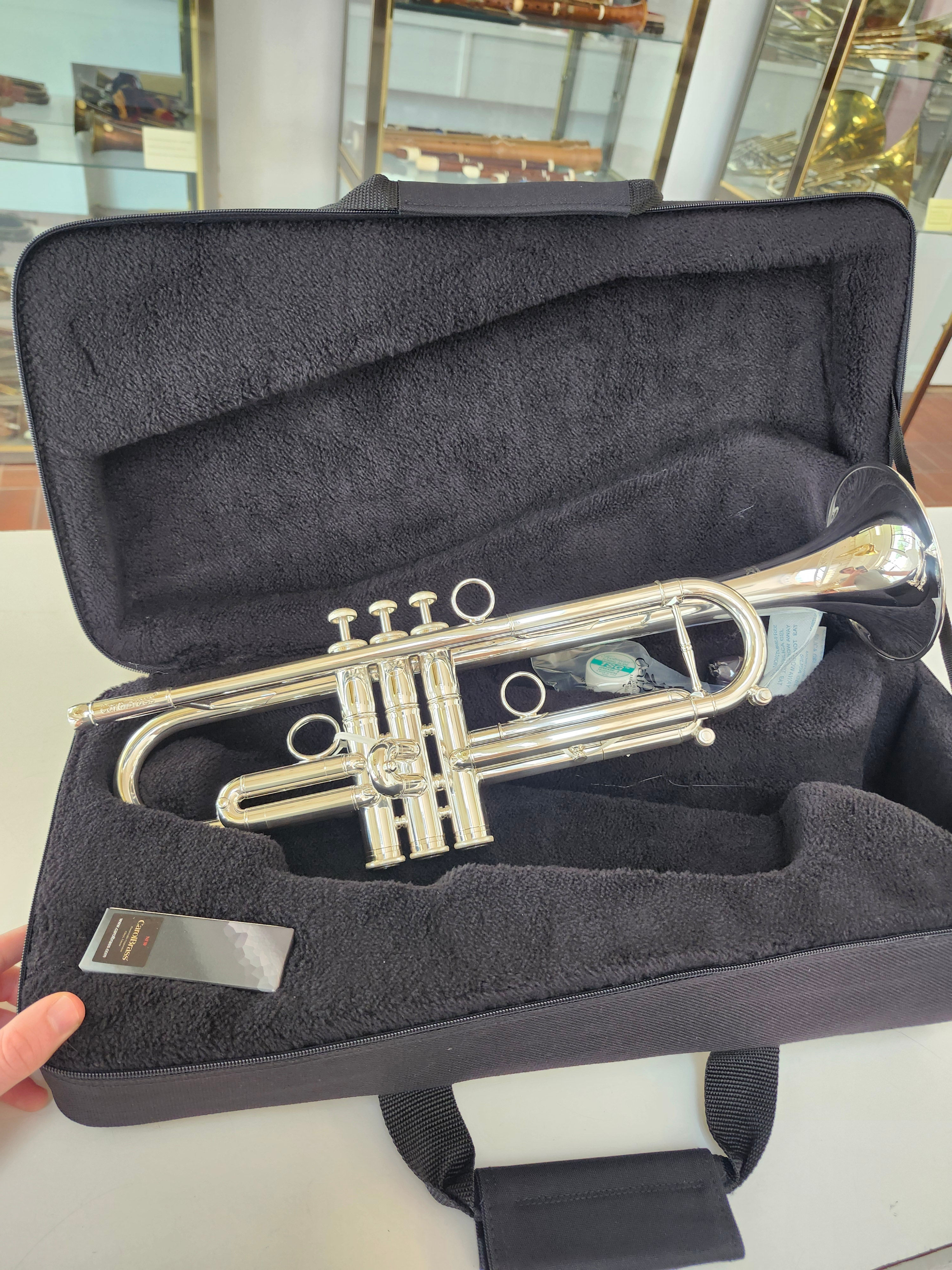 New Carol Brass CTR-4000H-YSS-Bb-S Bb Trumpet - Silver-plated with Case