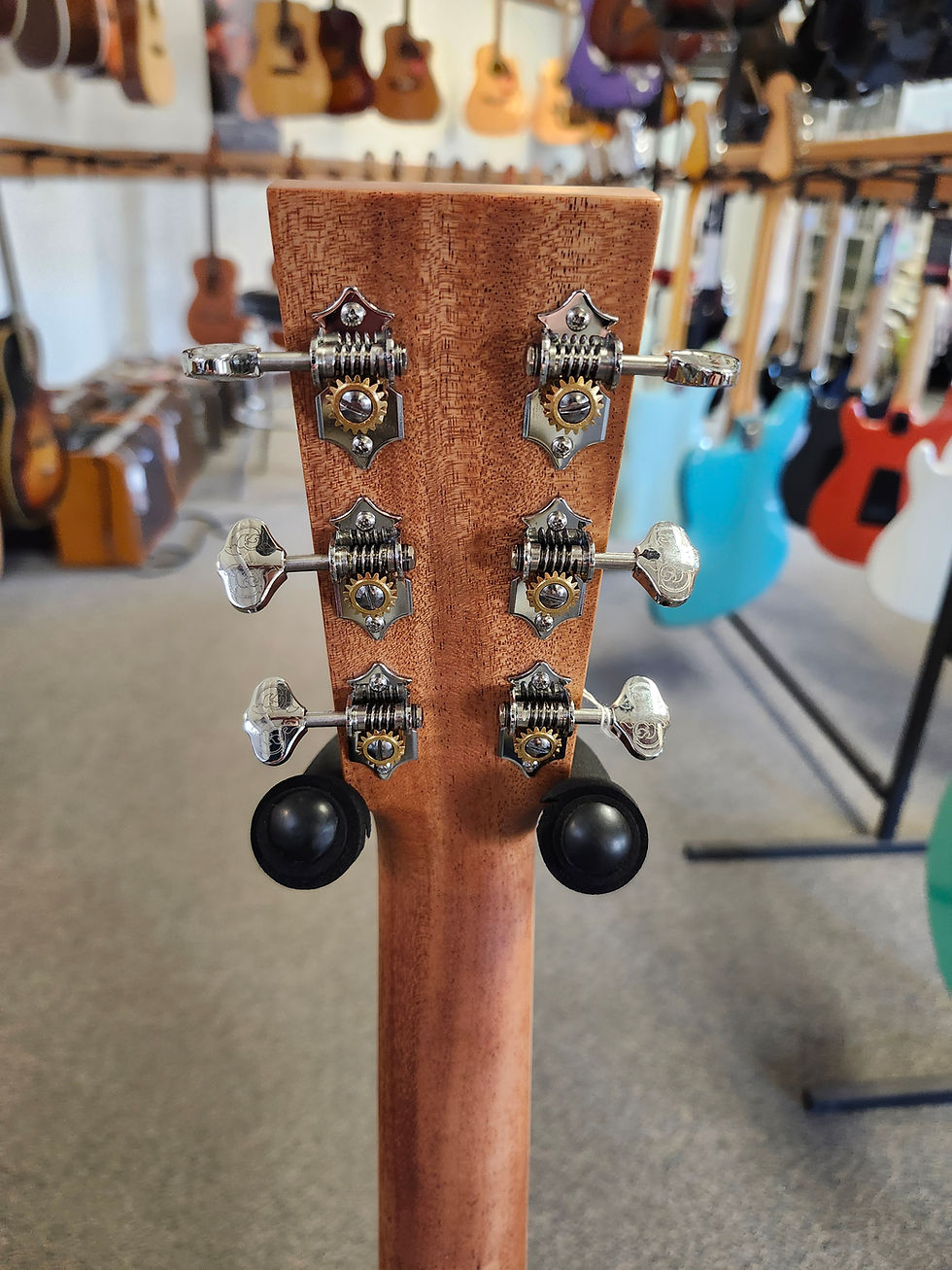 Thumbnail: New Larrivee OM-40R Acoustic Guitar - Natural Satin with Larrivee Hard Case