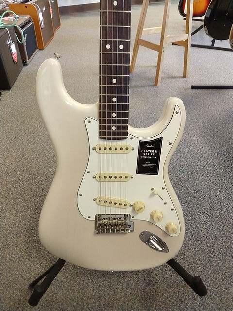 Mint Fender Player II Stratocaster, Rosewood Fingerboard - White