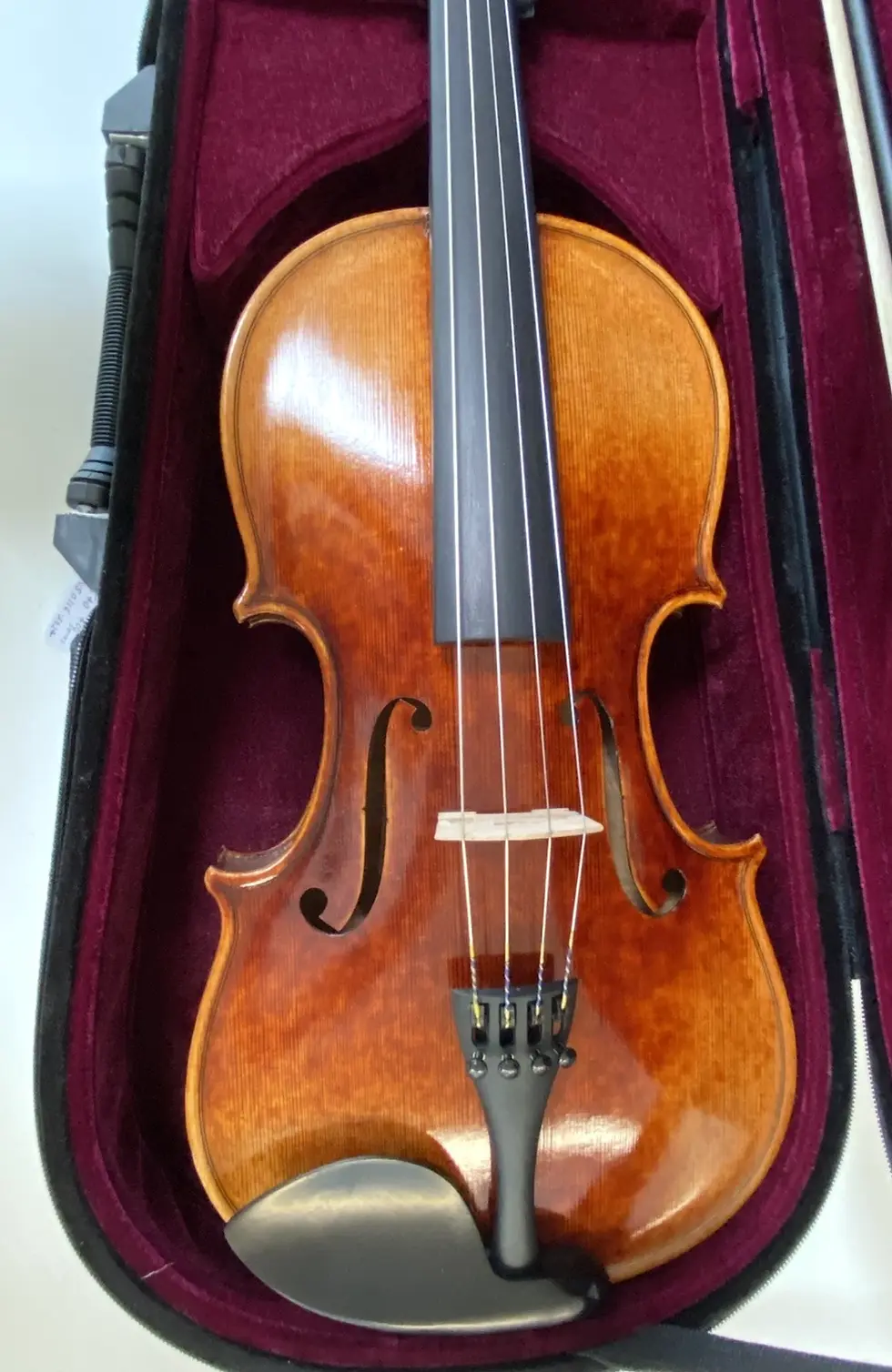 Thumbnail: Mint Open Box Krutz 400 Series Step-Up 15" Viola, model A540; with Case, Bow