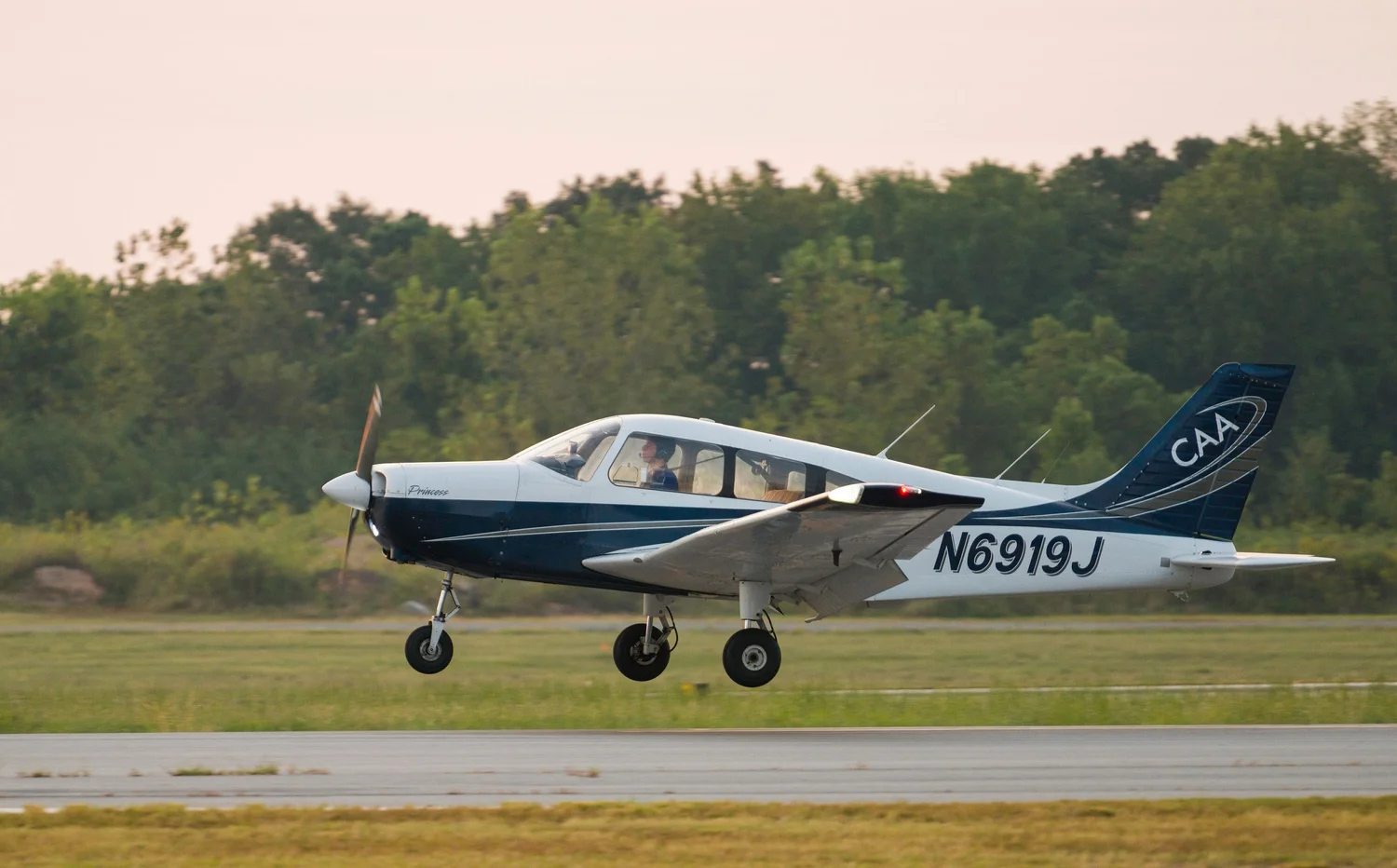 Piper PA-28-151 Warrior