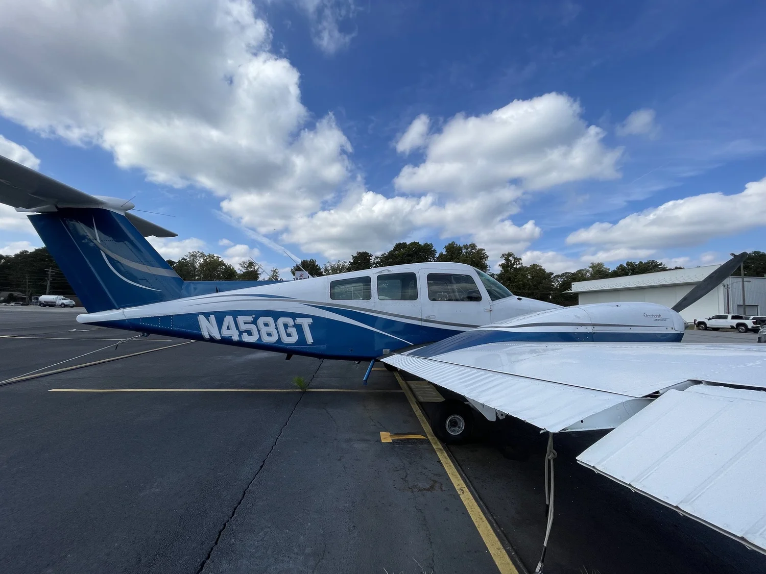 Beechcraft BE-76 Duchess