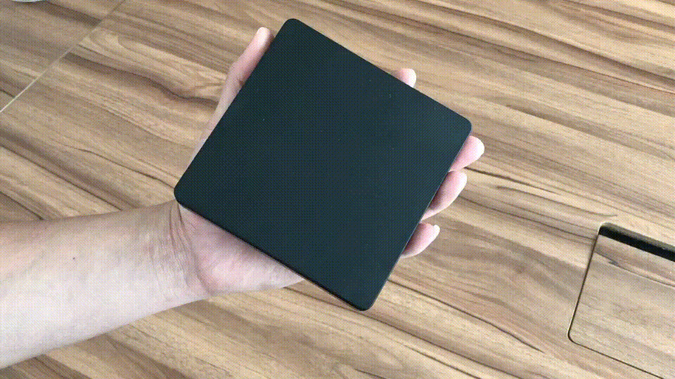 一本指で楽に収納できる.gif