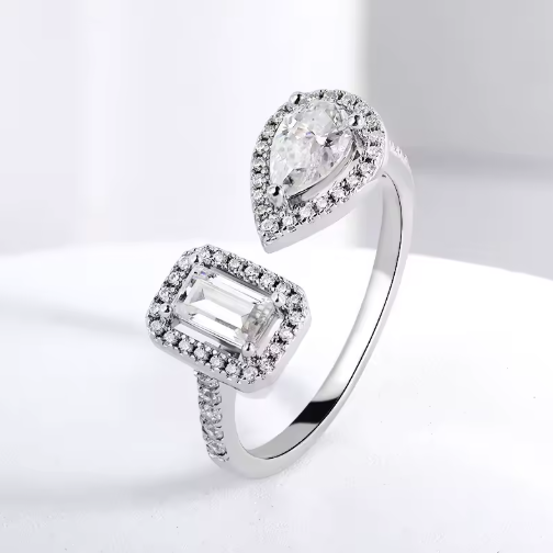 Dual Halo Moissanite Ring | خاتم مزدوج بتصميم مزدوج فخم | RW1369