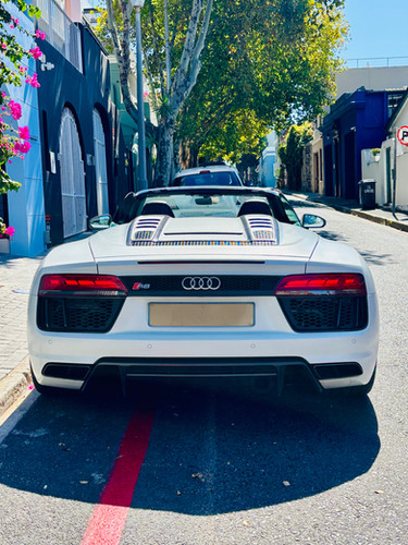 Rent a Audi R8 Spyder V10 (White) in Cape Town | Veloce