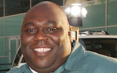 Faizon Love Accuses Universal of Race Discrimination in Lawsuit Over 'Couples Retreat' Poster