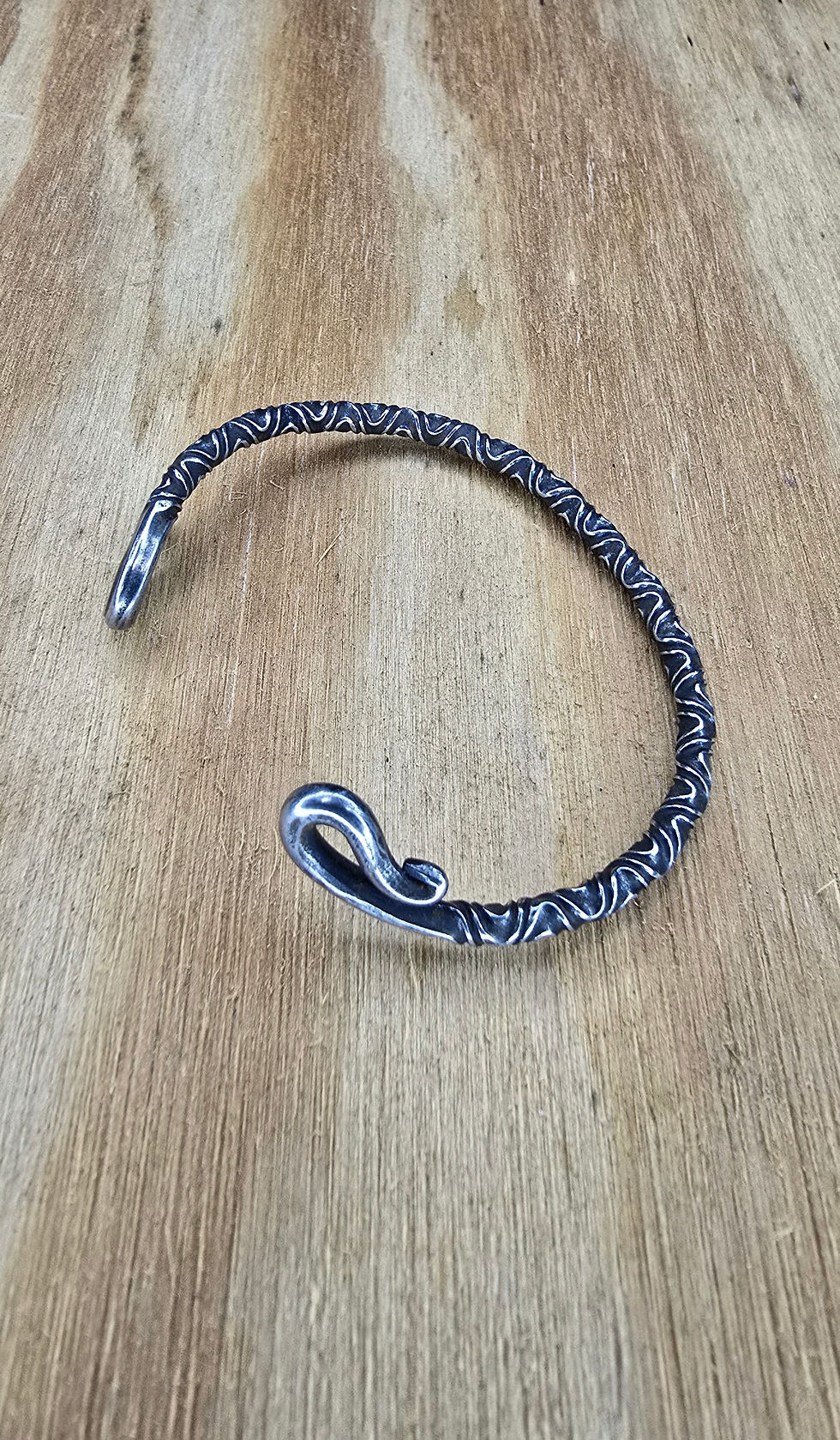 Light Crook Bracelet