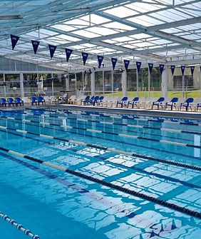 בריכת השחיה בקאנטרי נווה אמירים הרצליה