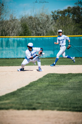 Walled Lake Western Baseball