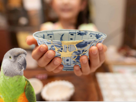 Coco Calling No.305 - A Parrot’s Guide to Kintsugi and Easter