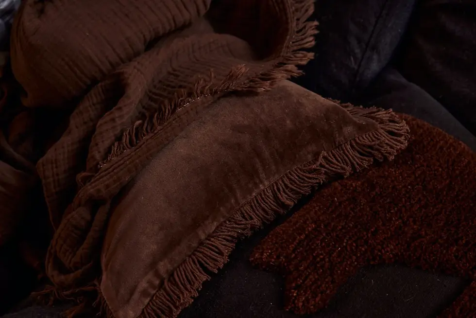 Miniature : COUSSIN VELOURS CHOCOLAT SAARDÉ • coussin
