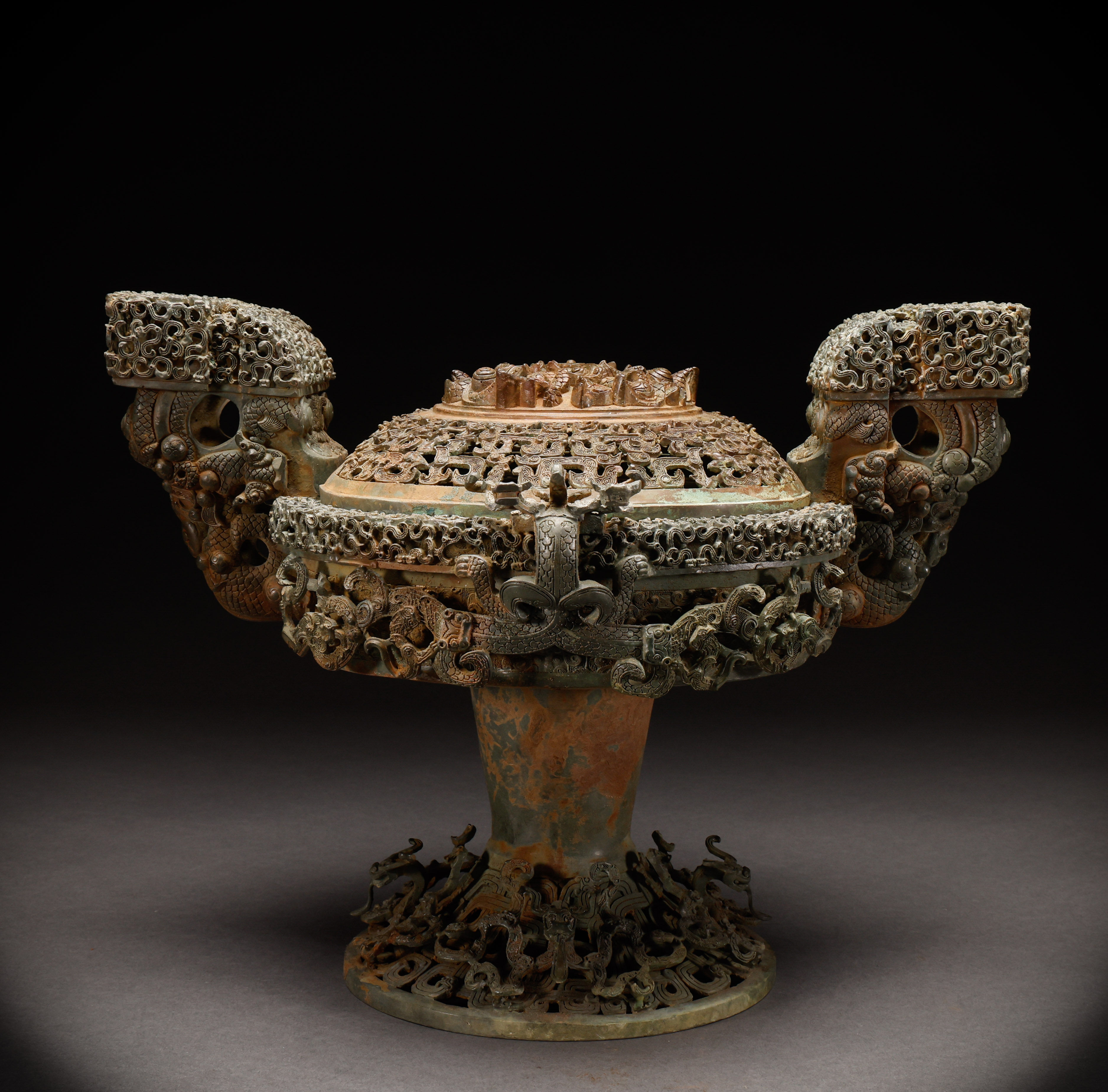 Bronze Ritual Vessel with Openwork Cover and Zoomorphic Handles, Pre-Ming Style