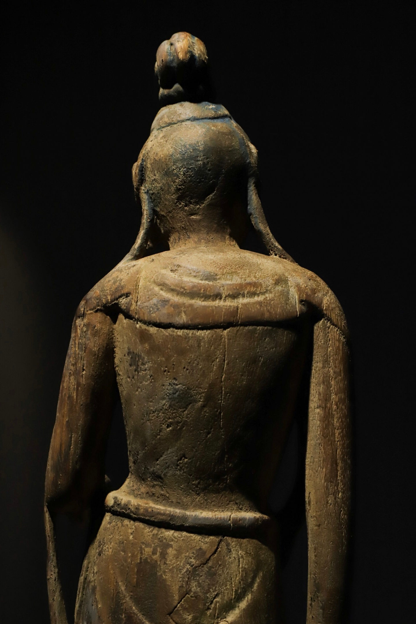 Wooden Figure of Guanyin, Pre-Ming Style