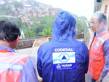 Salvador entra em alerta máximo por causa da chuva forte e adverte para risco de deslizamentos