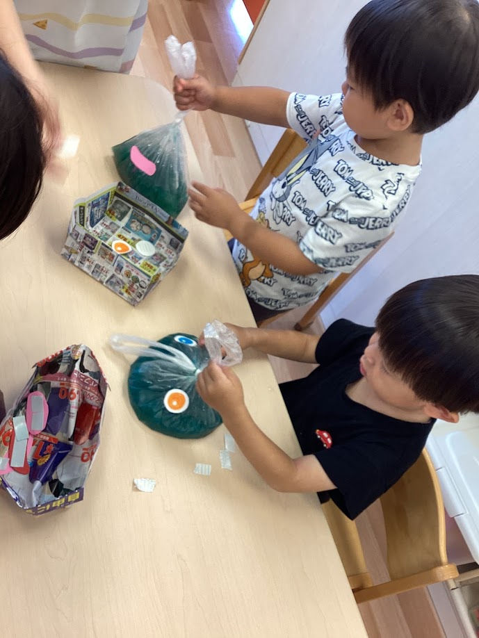 色水遊び（２歳児）