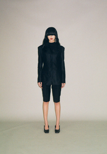 BLACK TAILORED SHORTS | NHOJ