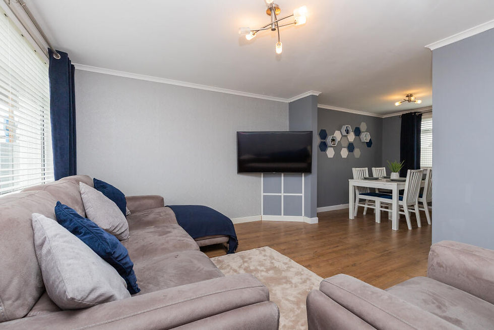 Thumbnail: Abbotsford Crescent, Paisley