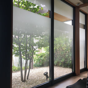 クリニック 目隠しフィルム施工 岡山市中区