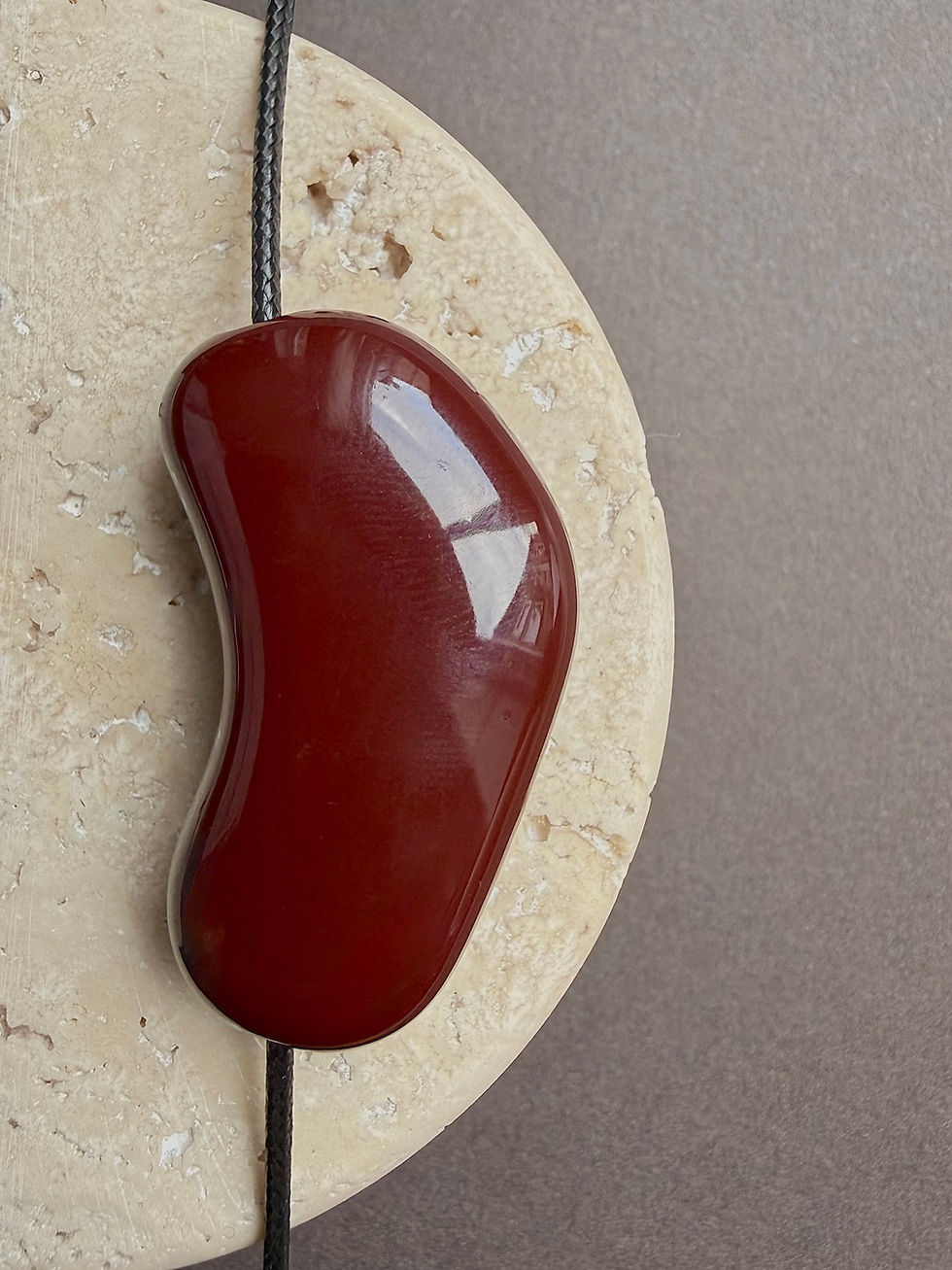 SOLAE LIRI natural stone necklace